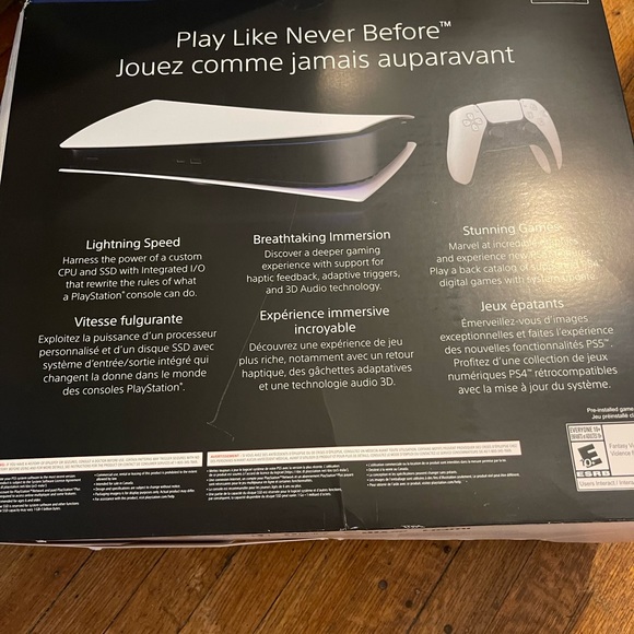 PlayStation 5 Digital Edition - Picture 8 of 14